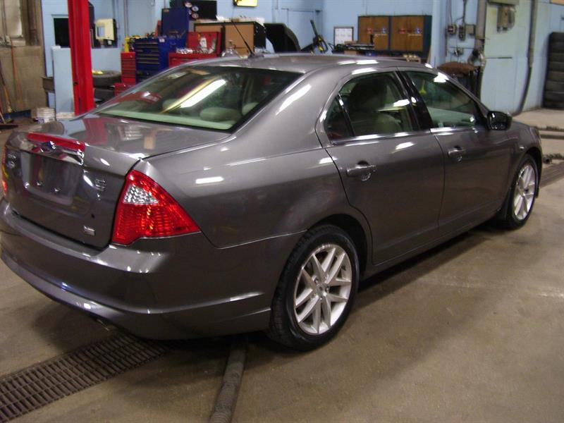 2010
Ford
Fusion