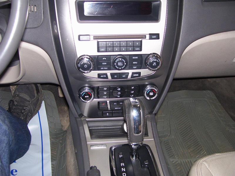 2010
Ford
Fusion