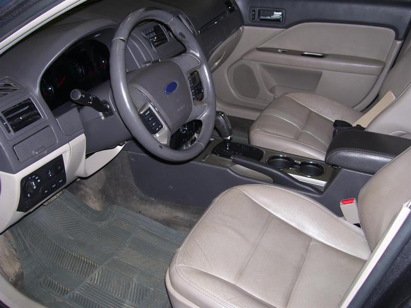 2010
Ford
Fusion