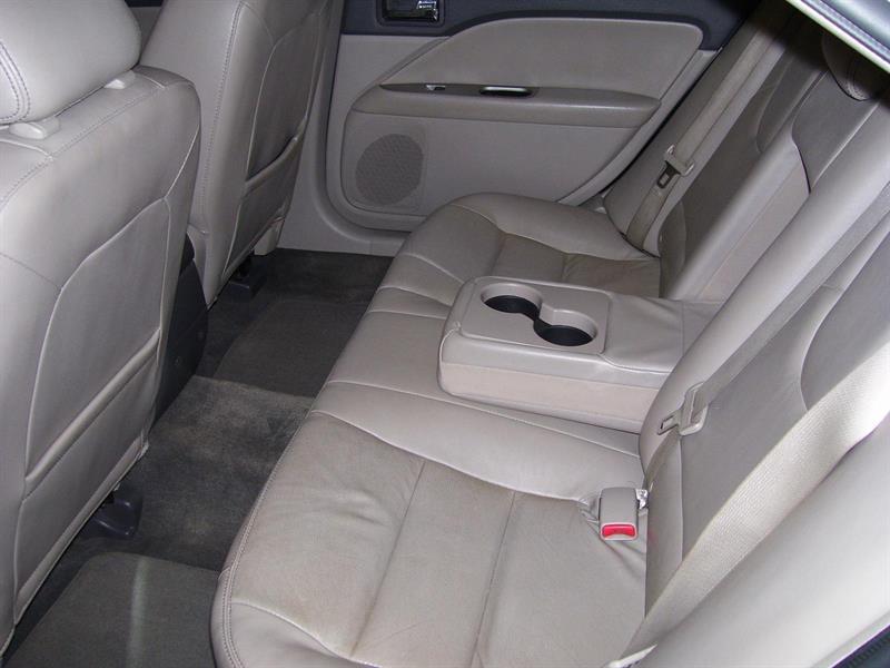 2010
Ford
Fusion